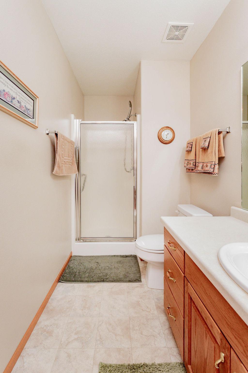 Ensuite 3/4 Bathroom attached to primary