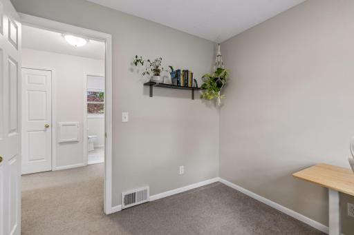 8700 Ironwood Avenue S, Cottage Grove, MN 55016