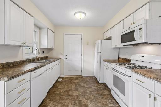 8700 Ironwood Avenue S, Cottage Grove, MN 55016