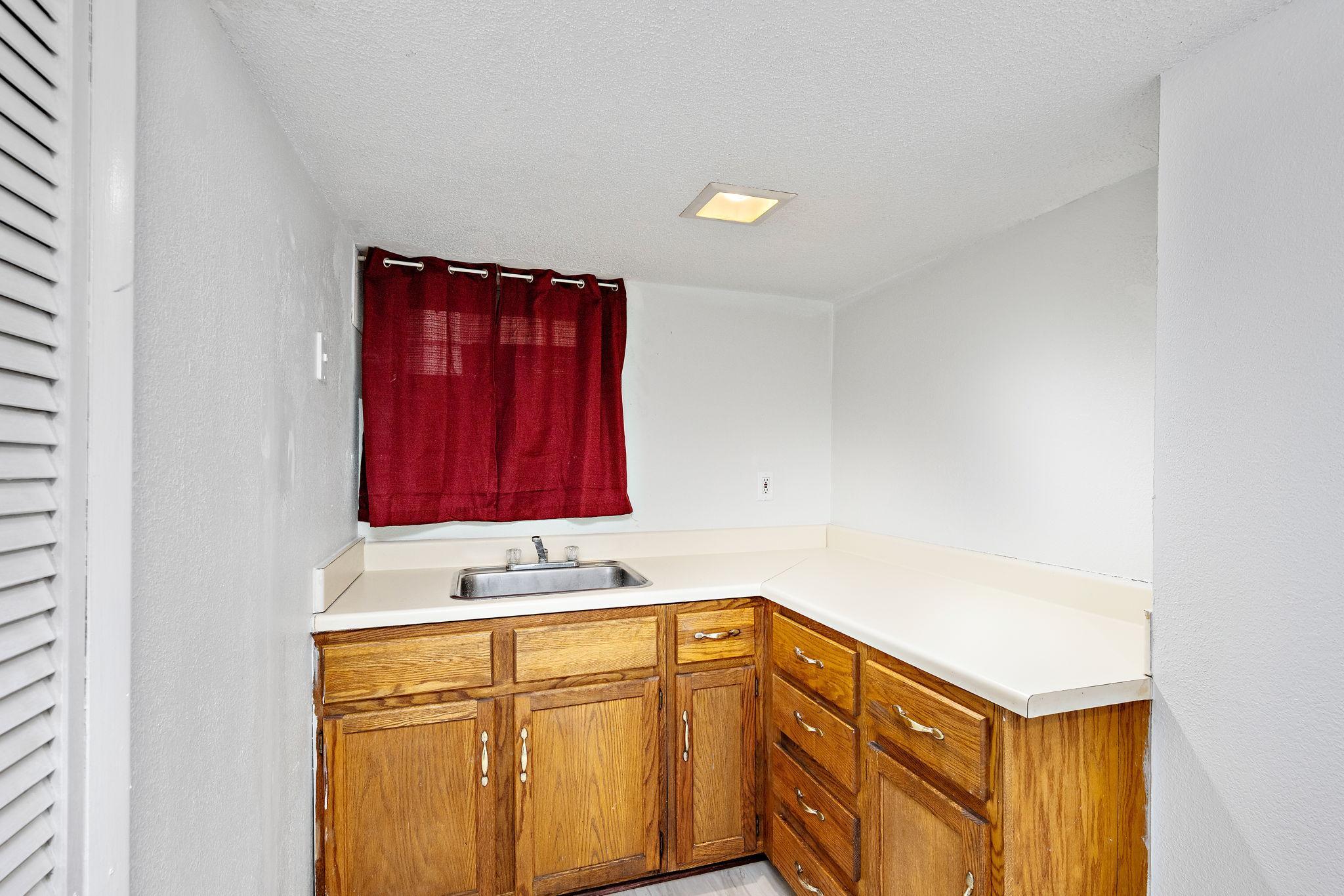 Lower level kitchenette