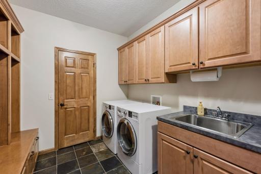 10627 Colorado Avenue N, Brooklyn Park, MN 55443