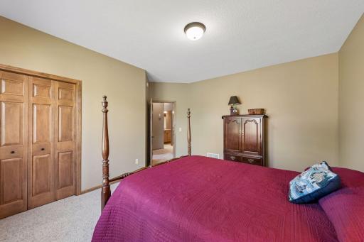 10627 Colorado Avenue N, Brooklyn Park, MN 55443