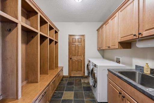 10627 Colorado Avenue N, Brooklyn Park, MN 55443