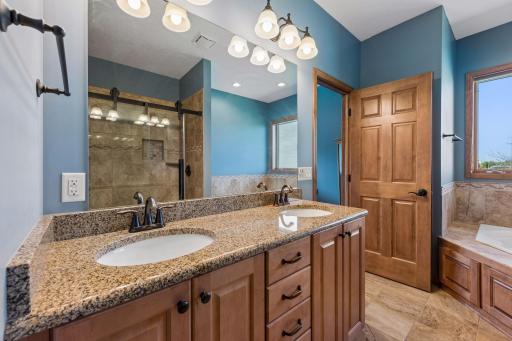 10627 Colorado Avenue N, Brooklyn Park, MN 55443