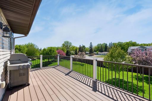 10627 Colorado Avenue N, Brooklyn Park, MN 55443