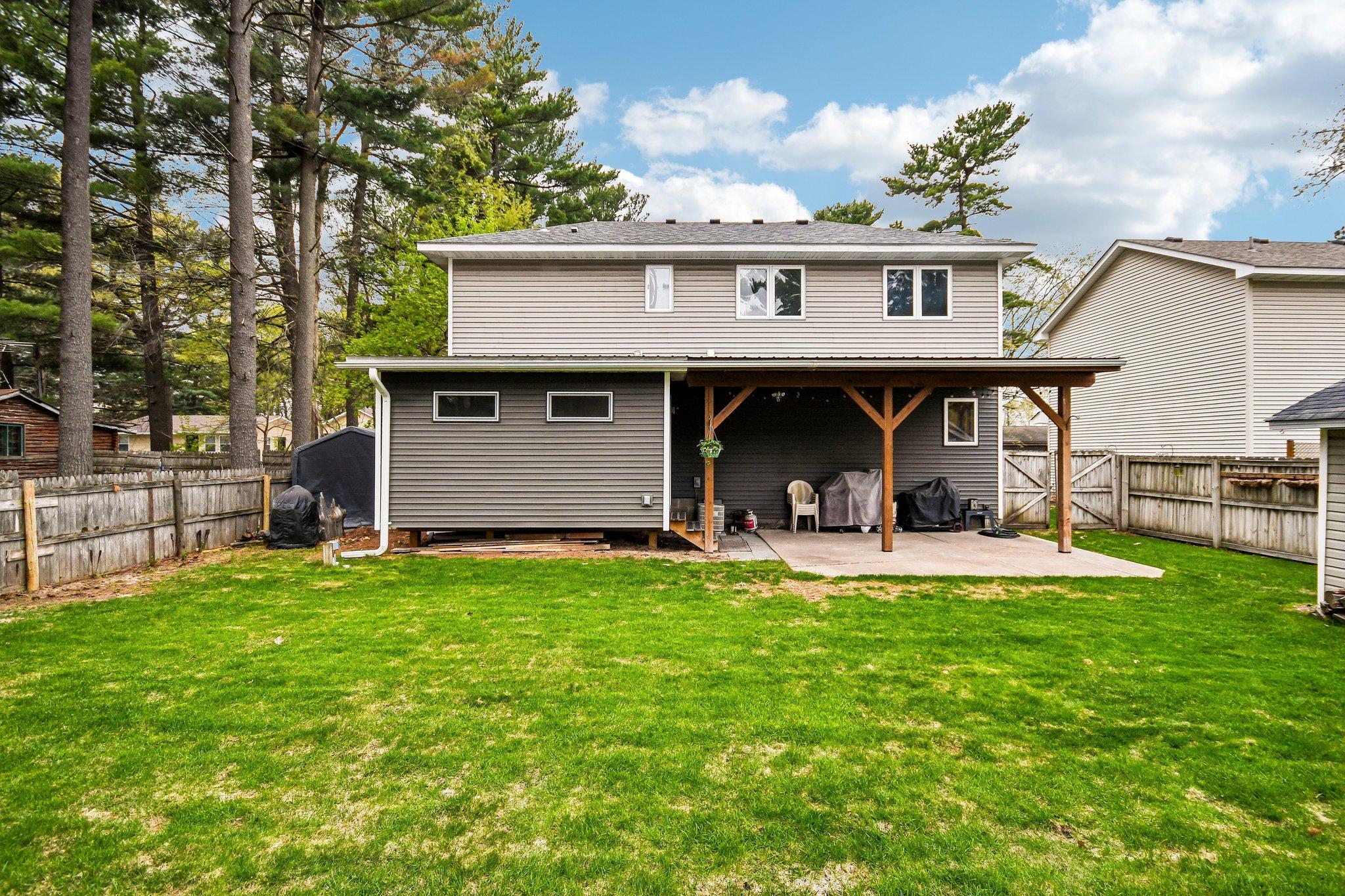 9-web-or-mls-Birch Rd-S0705-009.jpg