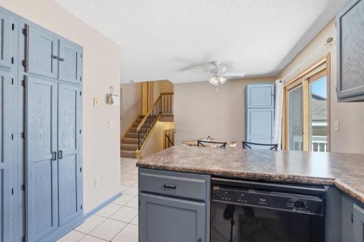 9480 71st S, Cottage Grove, MN 55016