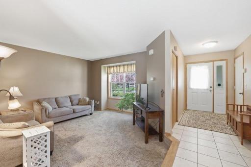 9480 71st S, Cottage Grove, MN 55016