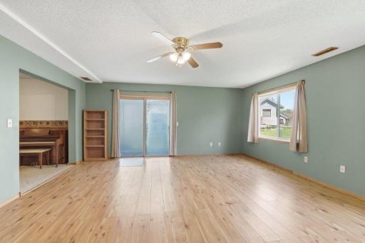 9480 71st S, Cottage Grove, MN 55016