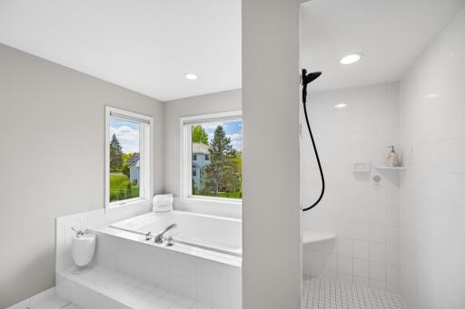 9548 Virginia Avenue S, Minneapolis, MN 55438