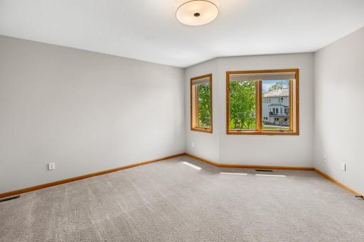 9548 Virginia Avenue S, Minneapolis, MN 55438