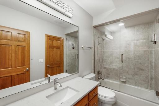 9548 Virginia Avenue S, Minneapolis, MN 55438