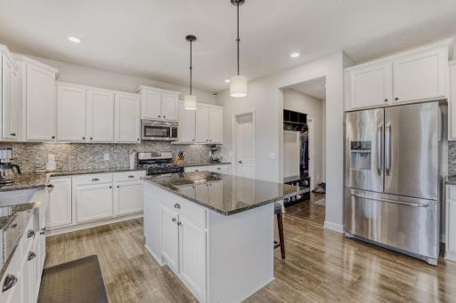 6799 Jensen Ave S - Web Quality - 005 - 05 Kitchen.jpg