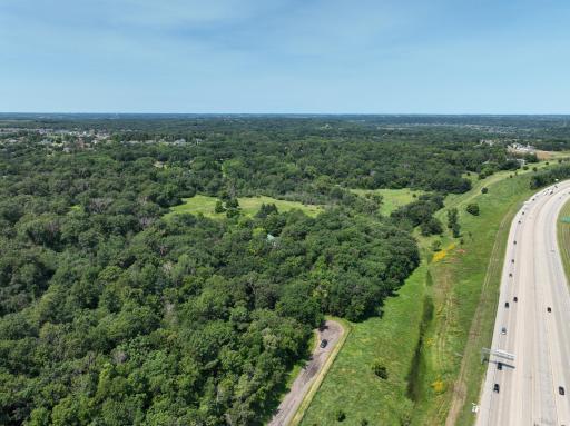 2825 Valleywood Drive SW, Rochester, MN 55902