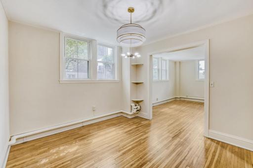 2615 Park Avenue #B2 - Web Quality - 009 - 08 Family Room.jpg