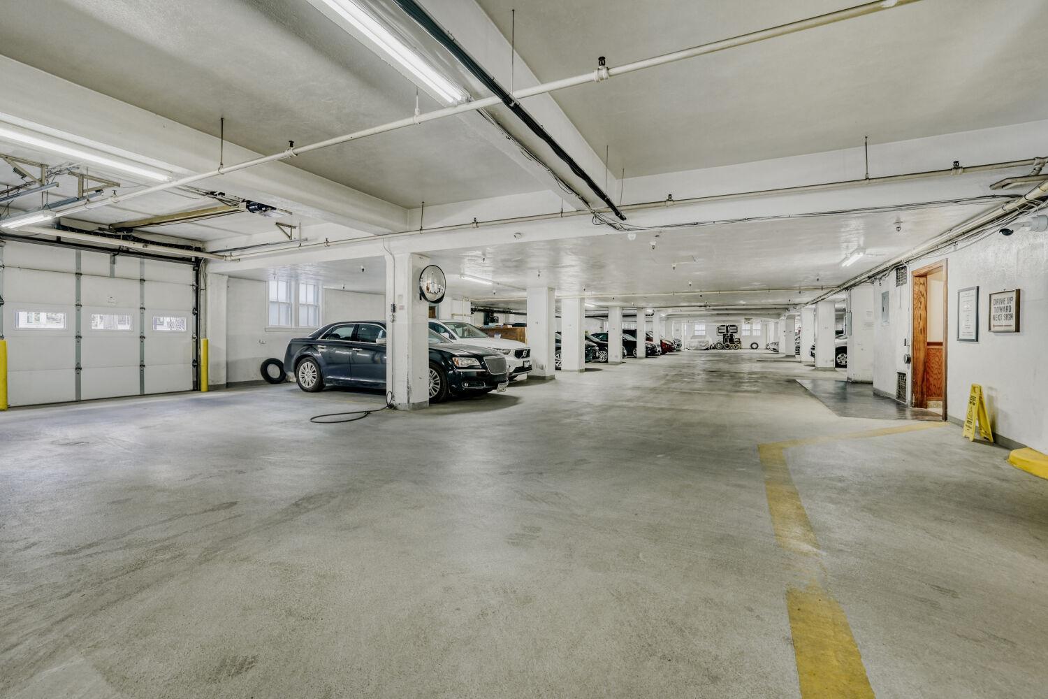 2615 Park Avenue #B2 - Web Quality - 027 - 26 Garage.jpg