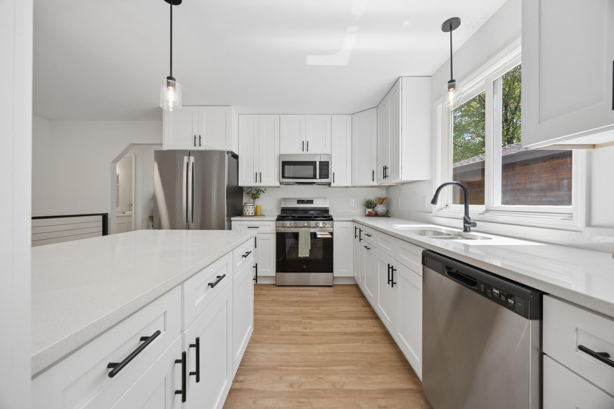 Kitchen facing E