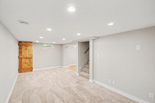 5214 E County N, Saint Paul, MN 55110