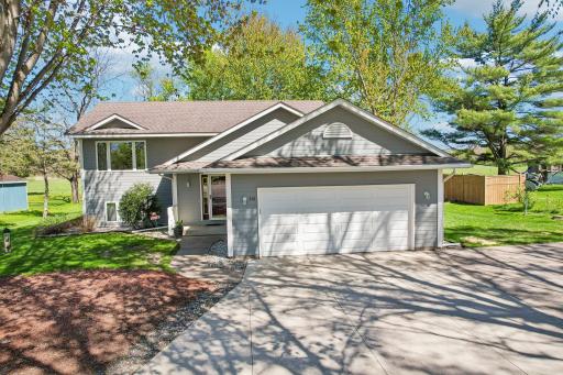 516 W River Road, Delano, MN 55328