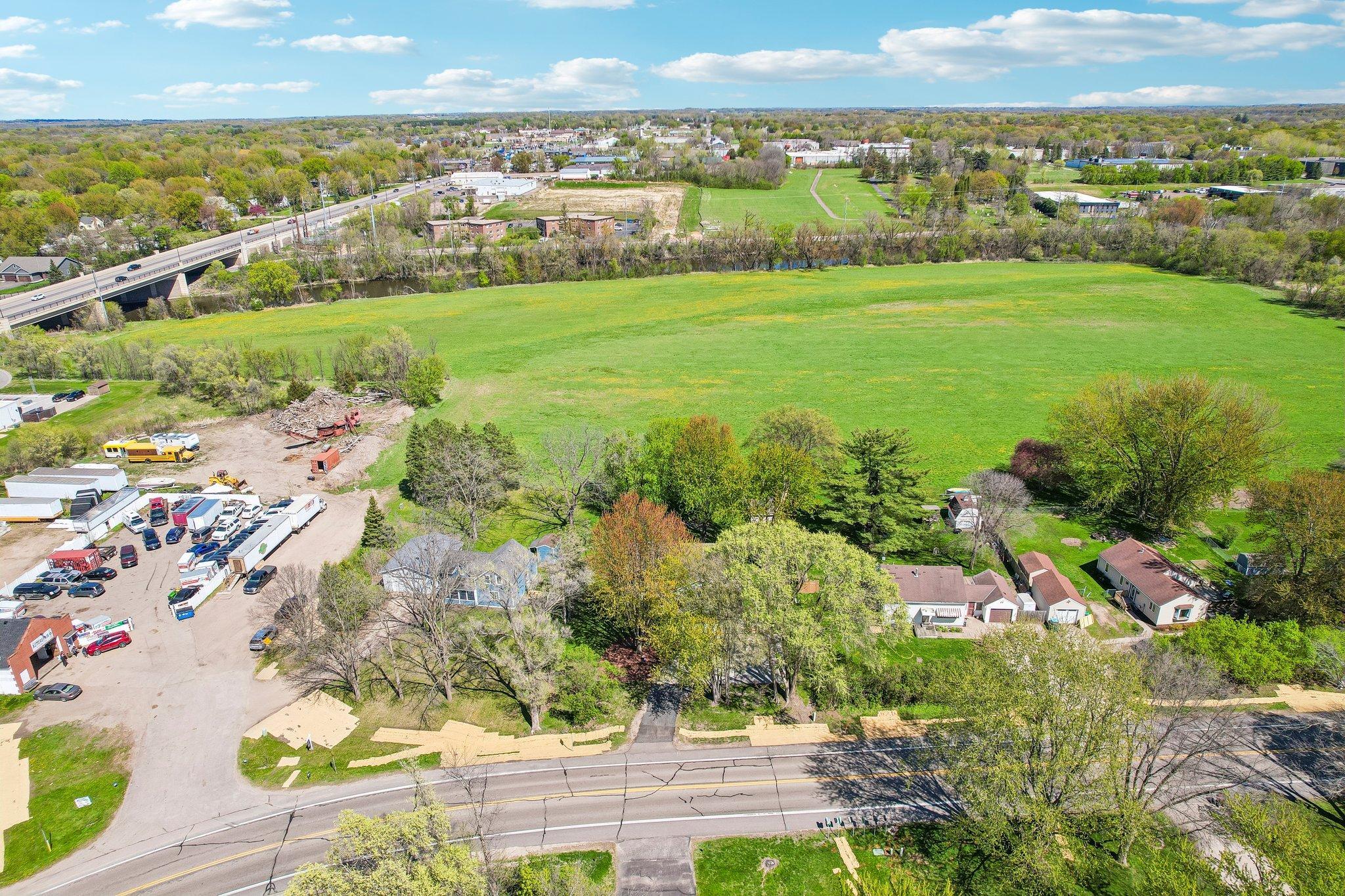 Look at those long views right out your backyard!