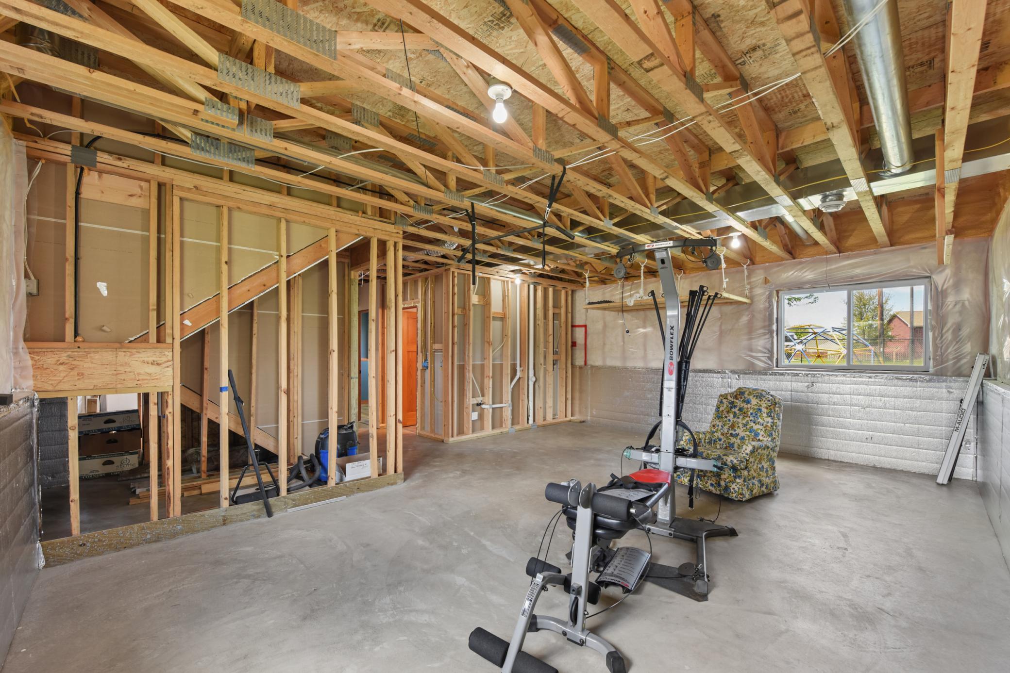 Welcome to 1307 Osprey Court!