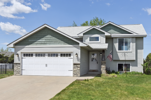 1307 Osprey Court, New Richmond, WI 54017