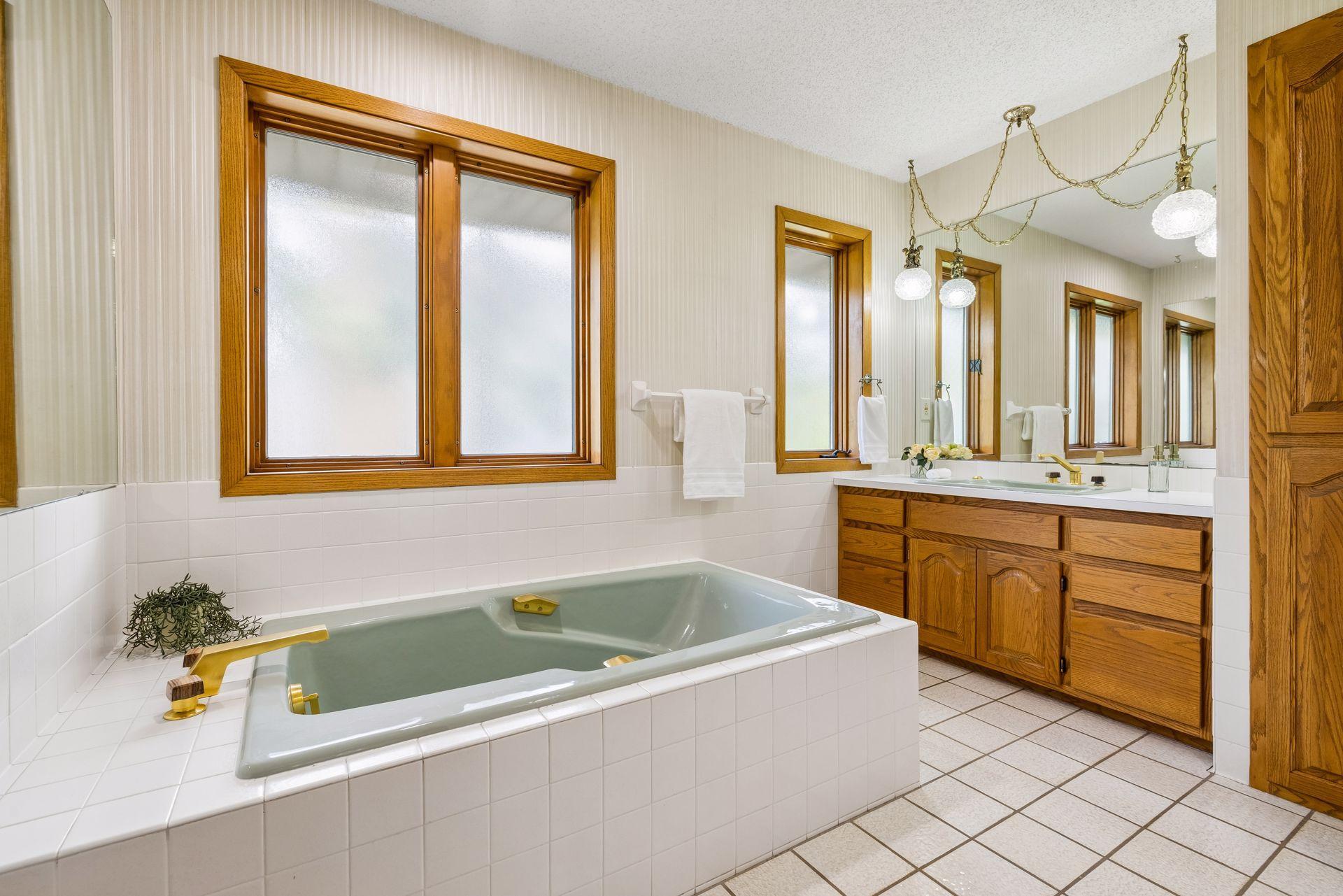 Main Floor Bath