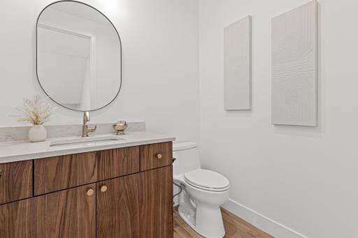 6100 Abbott Avenue S, Edina, MN 55410