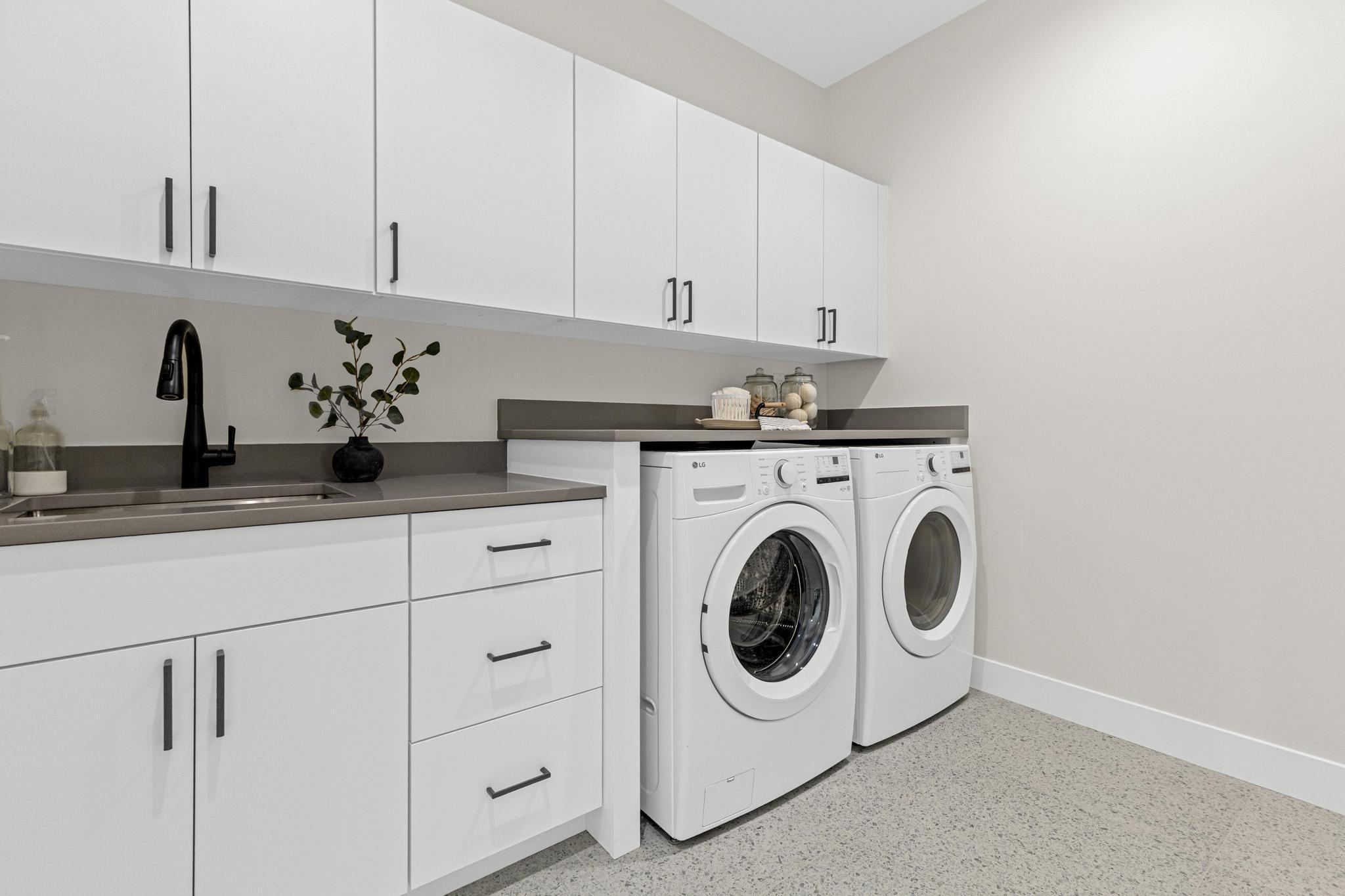 6100 Abbott Street S-66.jpg