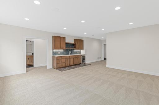 6100 Abbott Avenue S, Edina, MN 55410