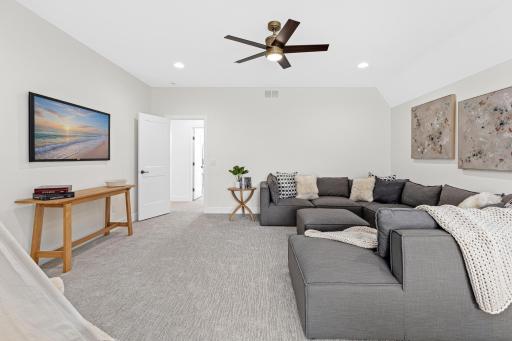 6100 Abbott Avenue S, Edina, MN 55410