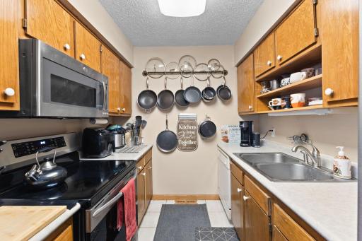 5408 Egan Drive, Savage, MN 55378