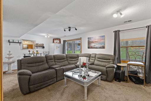 5408 Egan Drive, Savage, MN 55378