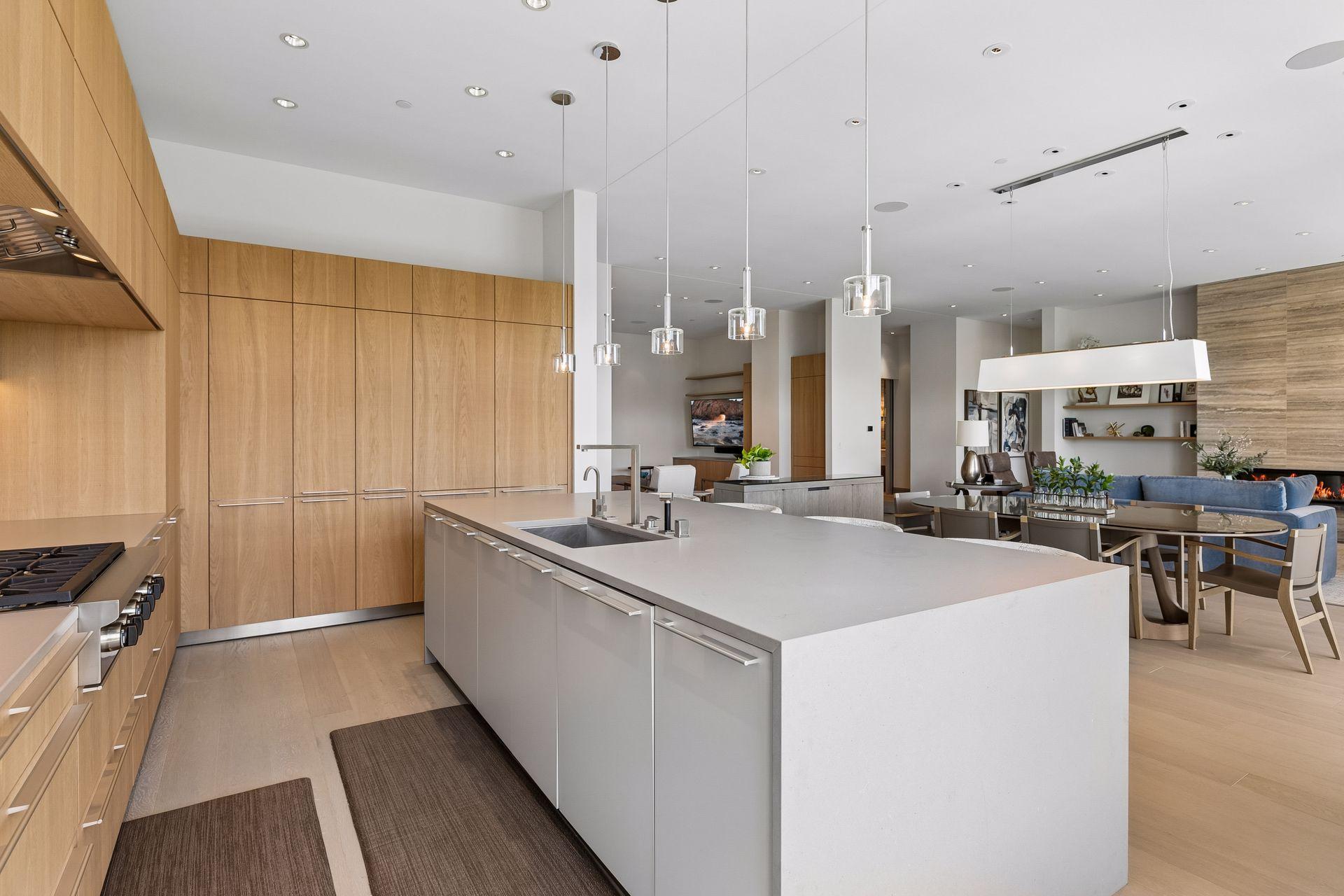 Plenty of counter and cabinet space