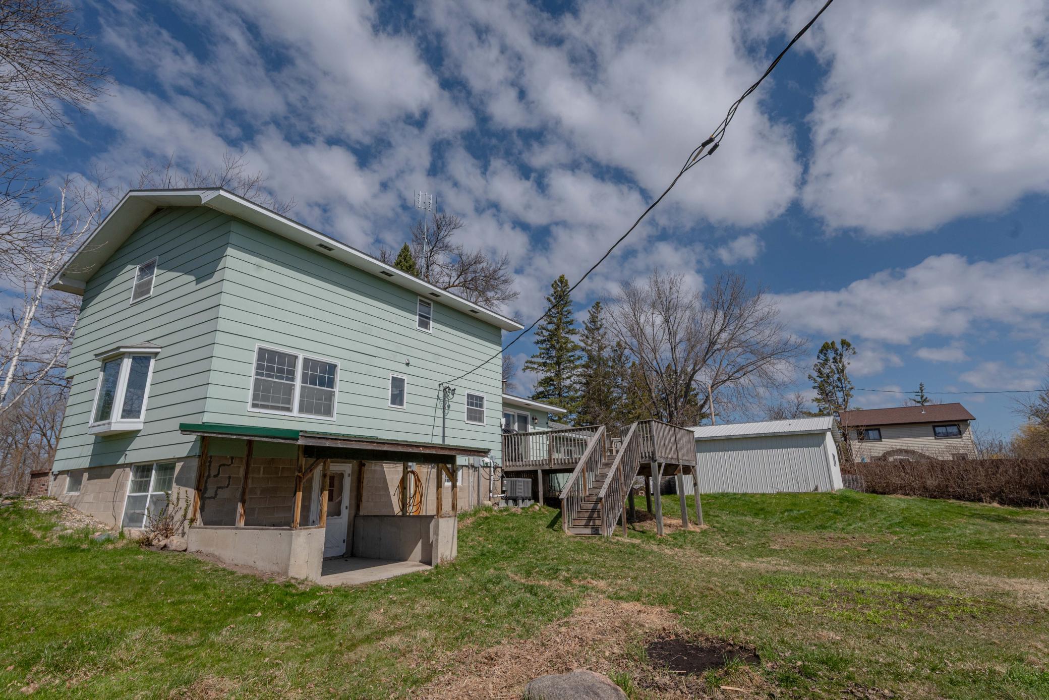05 Backyard.jpg
