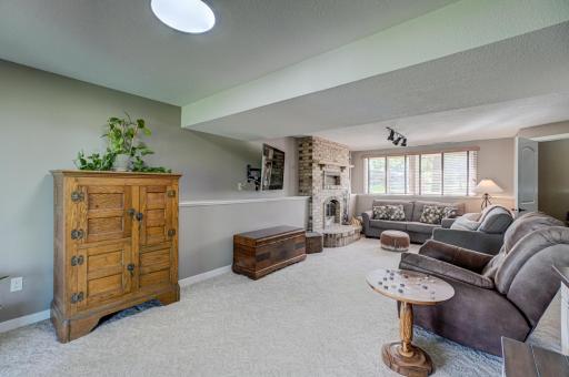6676 Sandlewood Road, Saint Paul, MN 55125