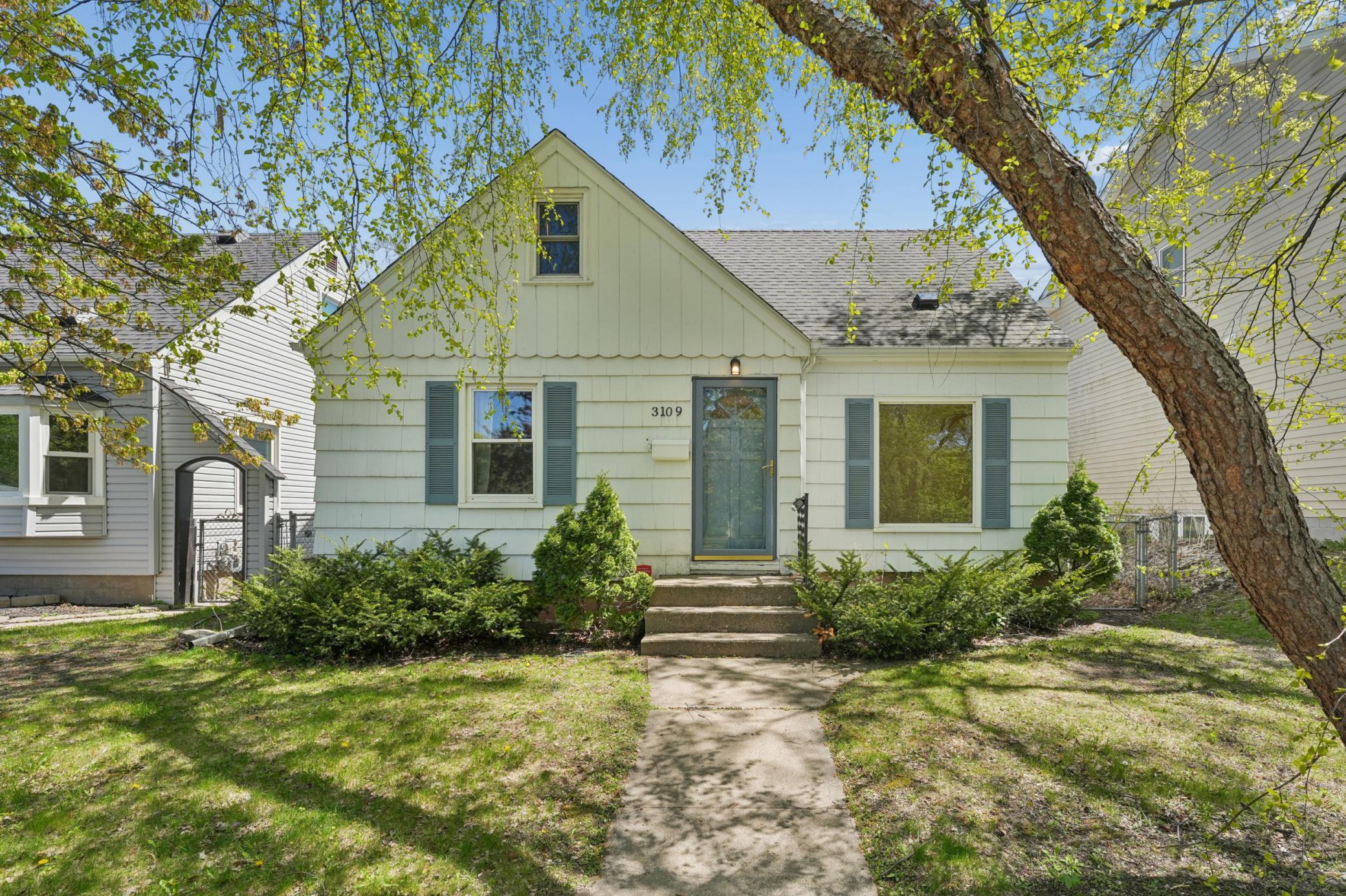 7070246