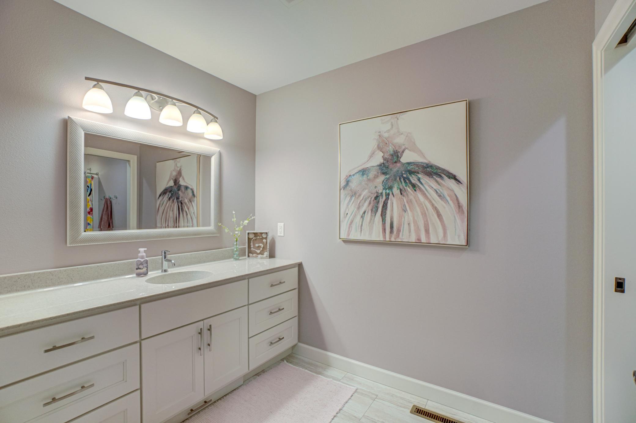 E6565 836th Ave-69.jpg