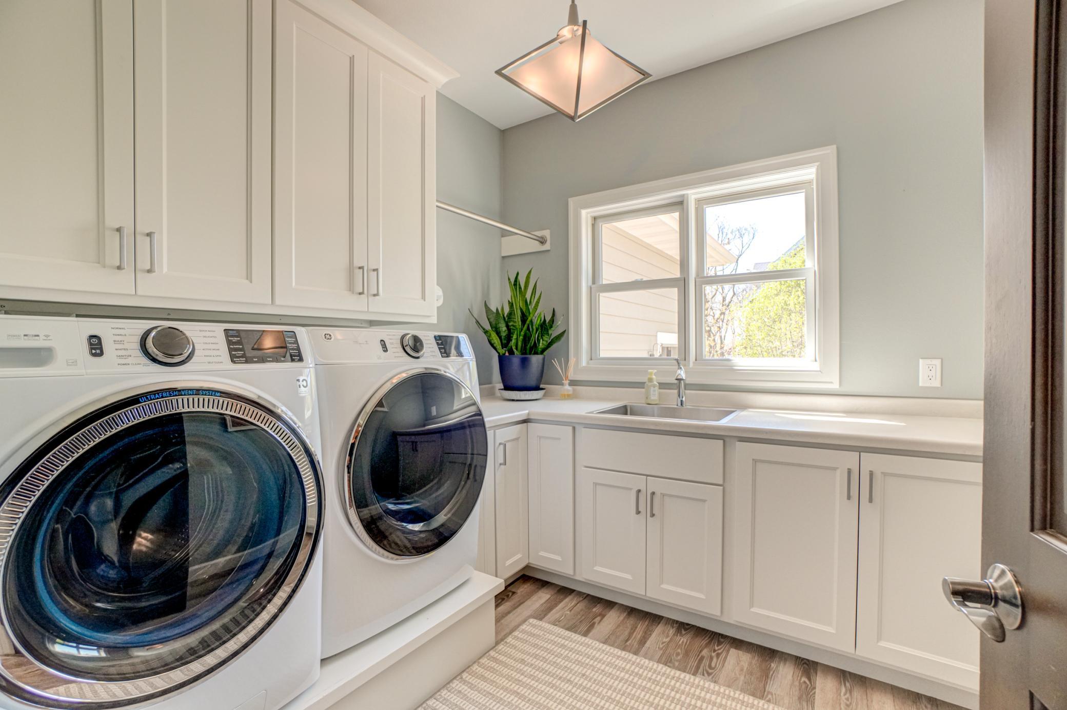 E6565 836th Ave-50.jpg