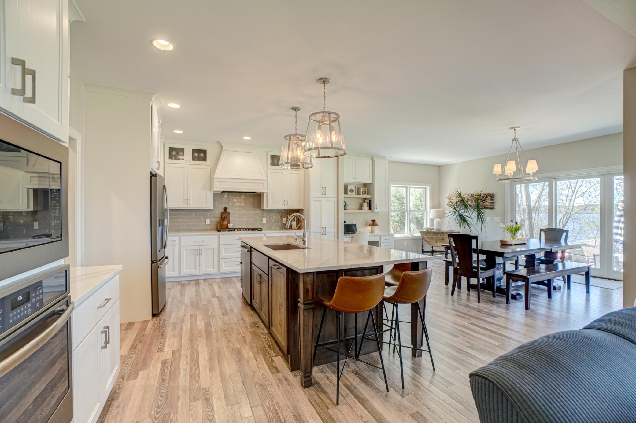 E6565 836th Ave-23.jpg