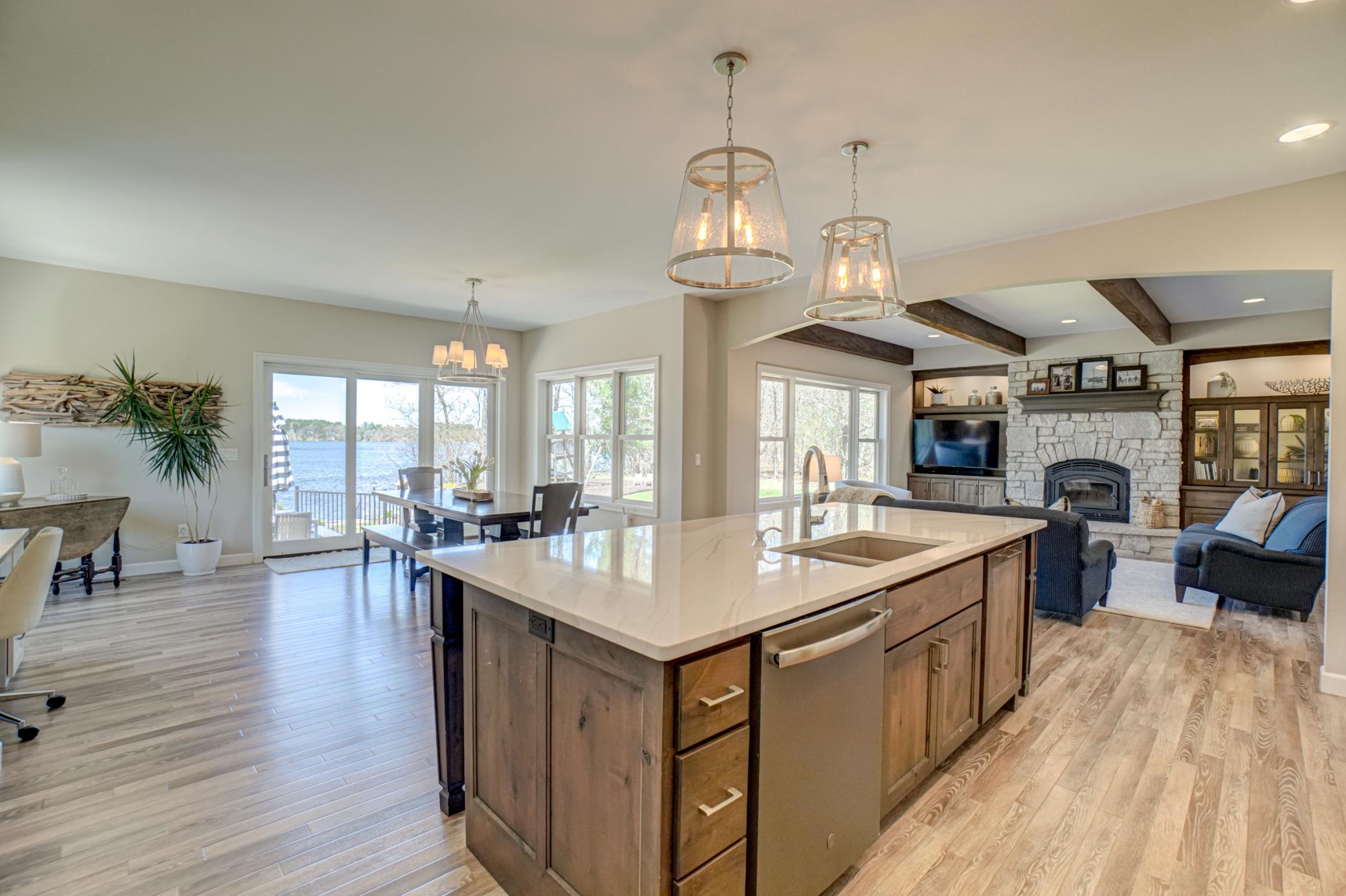 E6565 836th Ave-29.jpg