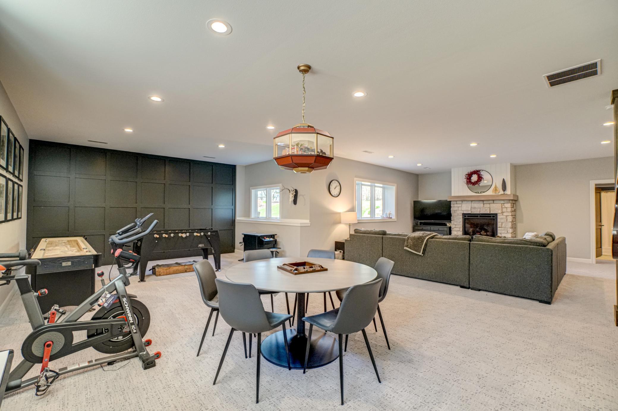 E6565 836th Ave-82.jpg