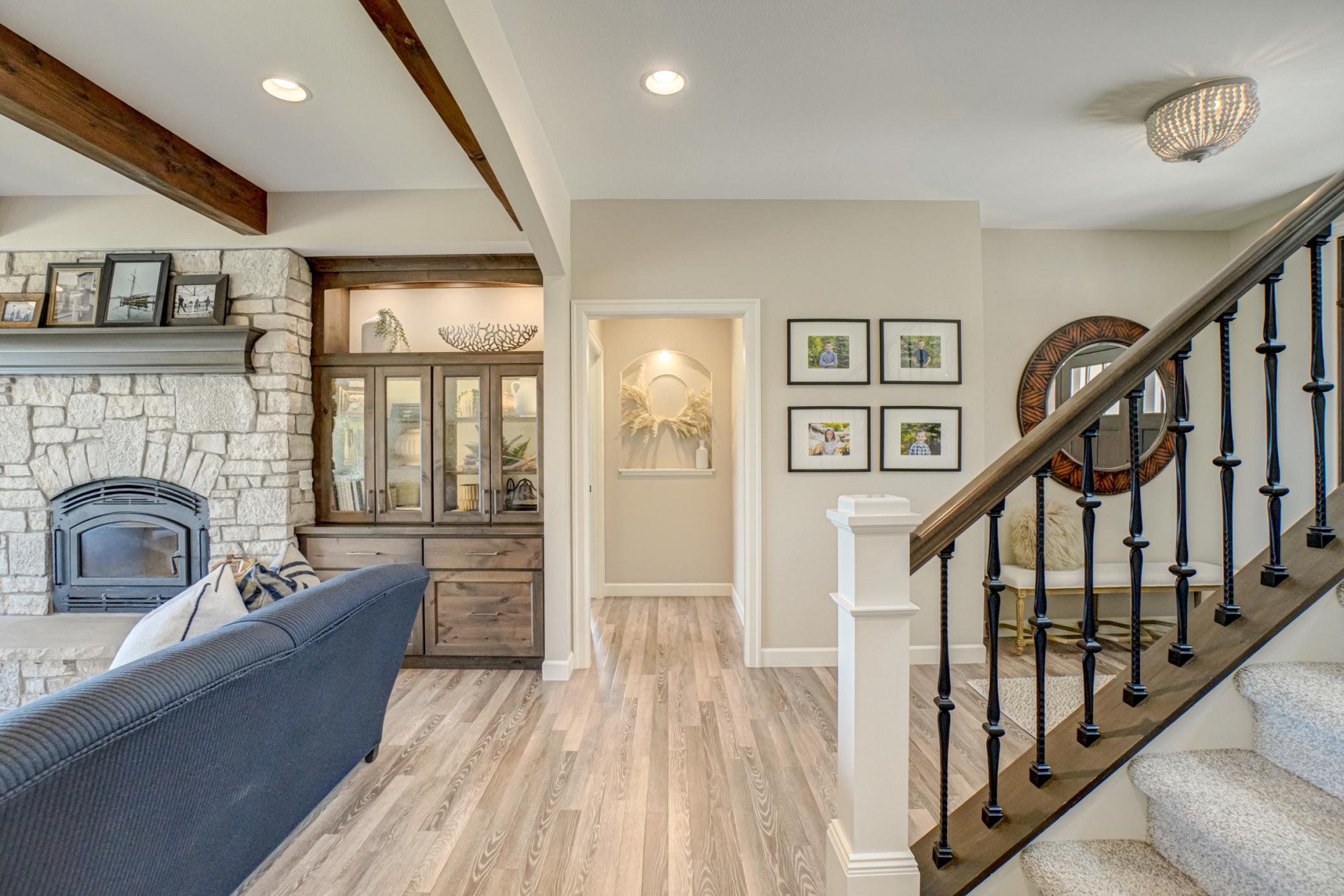 E6565 836th Ave-36.jpg