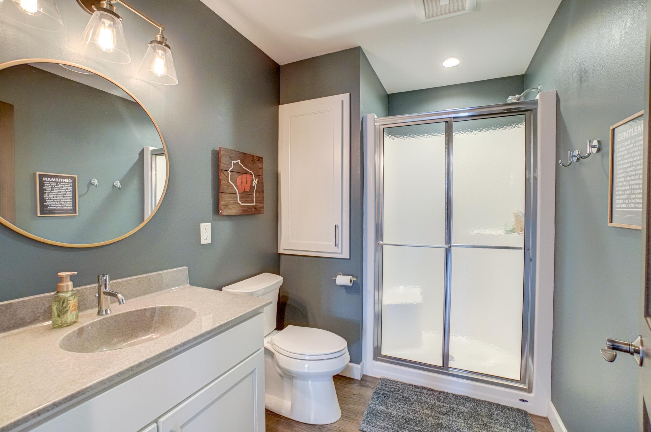 E6565 836th Ave-62.jpg
