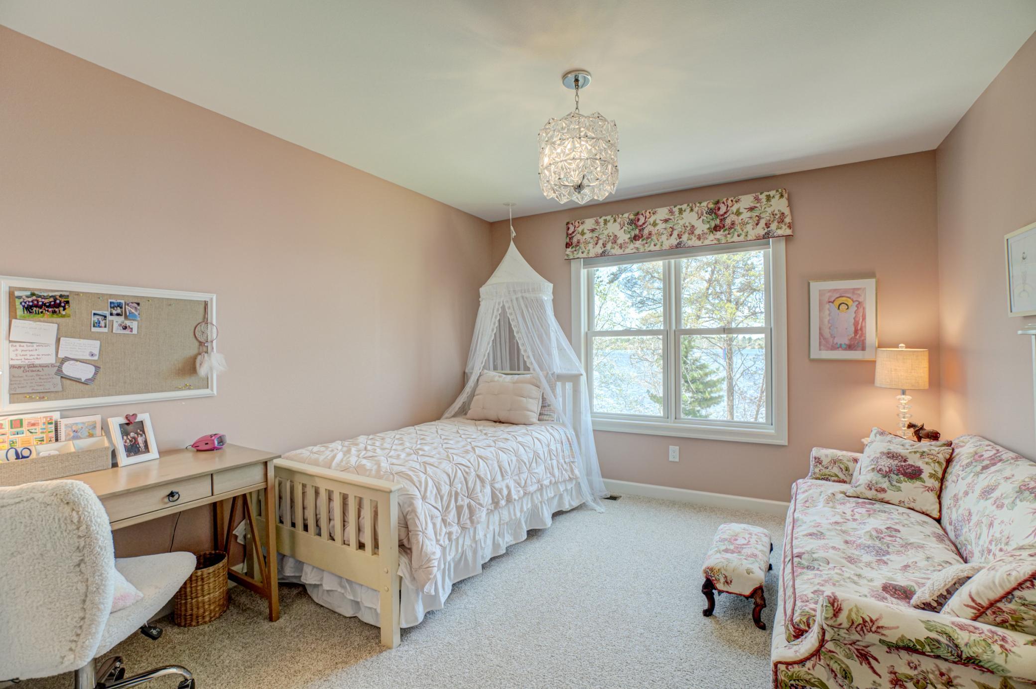 E6565 836th Ave-71.jpg