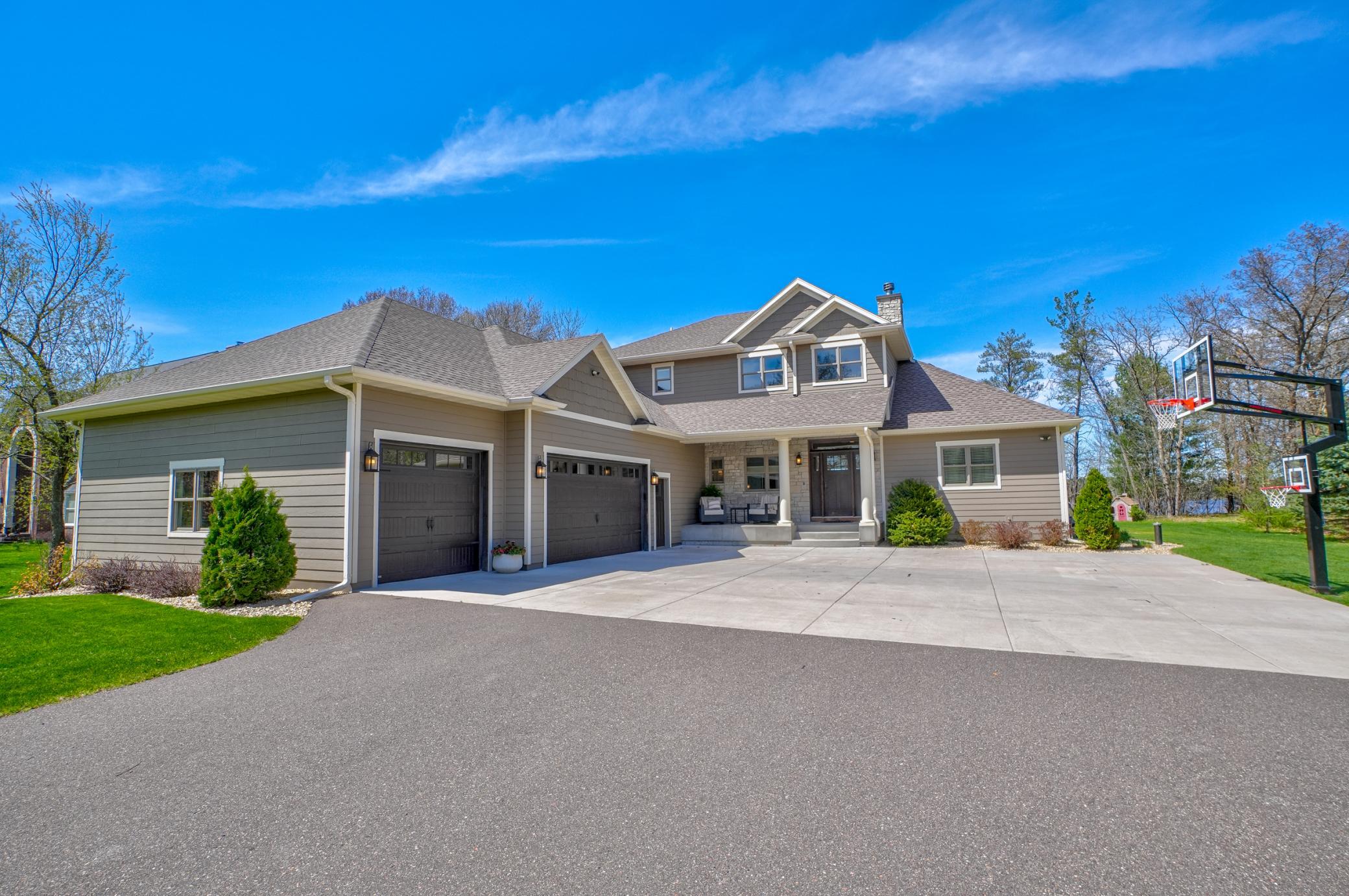 E6565 836th Ave-3.jpg