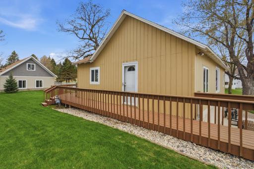 223 Lake Avenue S, Spicer, MN 56288