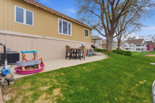 223 Lake Avenue S, Spicer, MN 56288