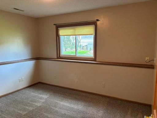 7130 Jocelyn Bay S, Cottage Grove, MN 55016