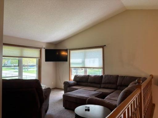 7130 Jocelyn Bay S, Cottage Grove, MN 55016